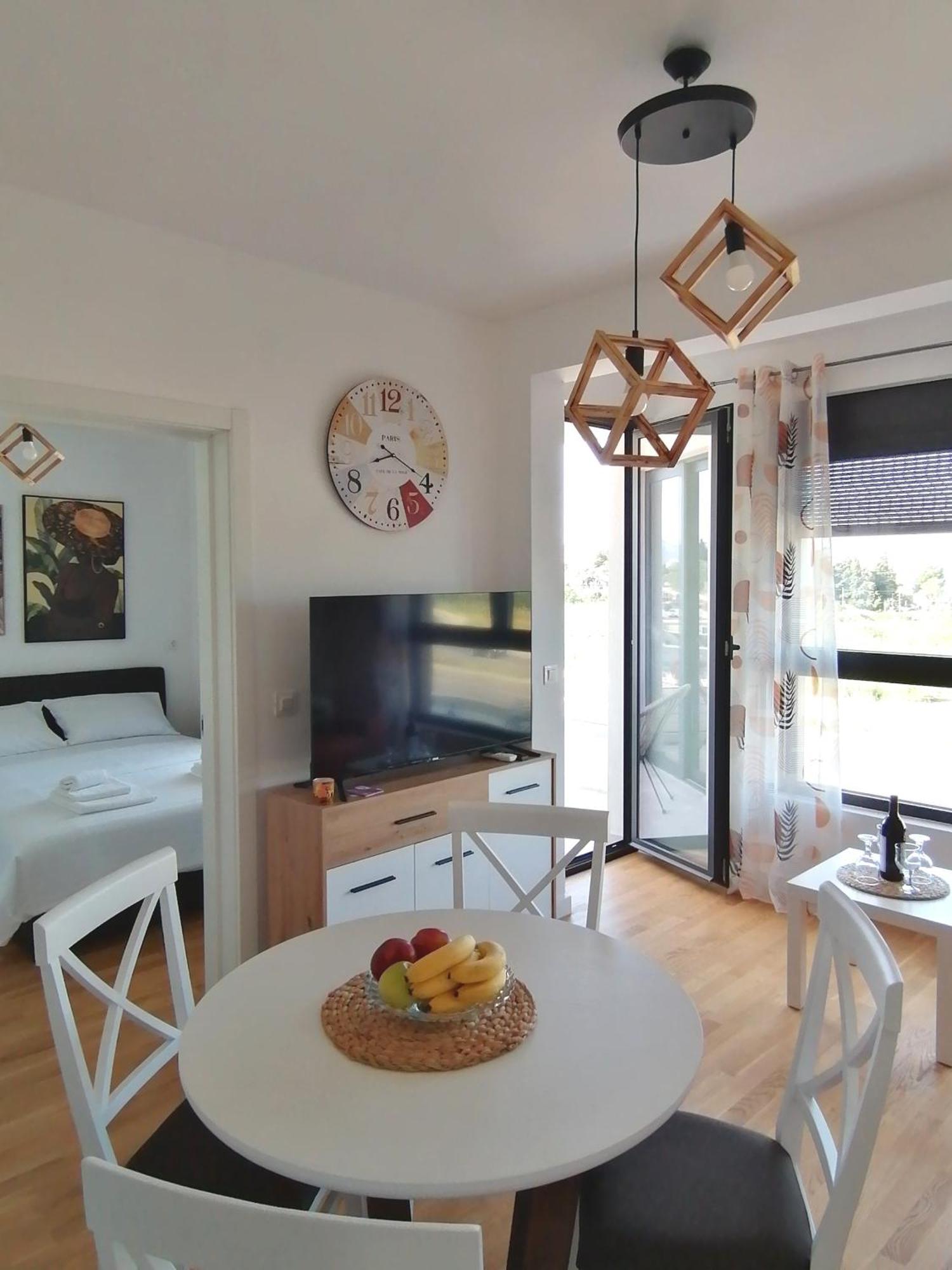 Apartment Vegi Bar